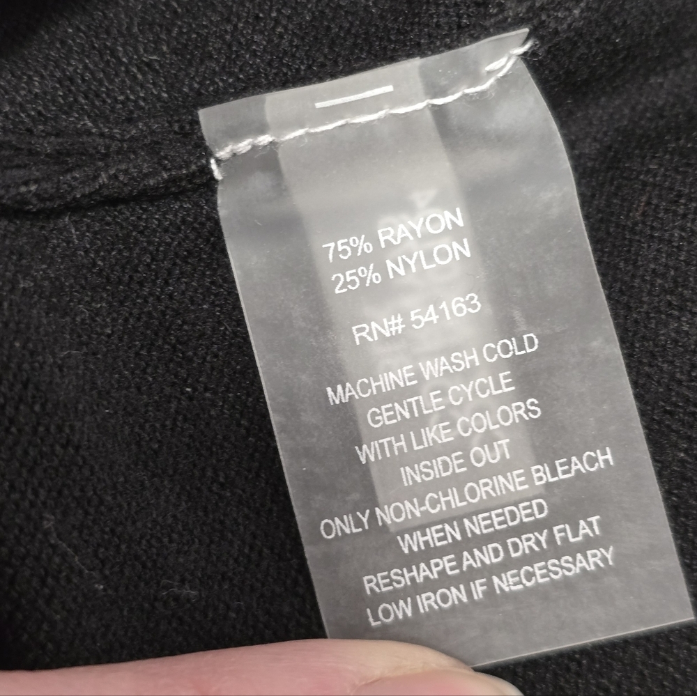 NWT Calvin Klein Black Cropped Cardigan - Picture 6 of 10
